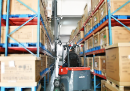 Articulated Forklift