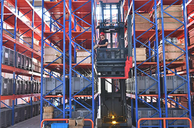 Forkvance material handling - man up turret truck