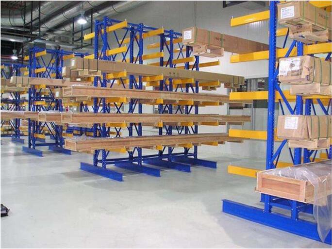 Cantilever racking system